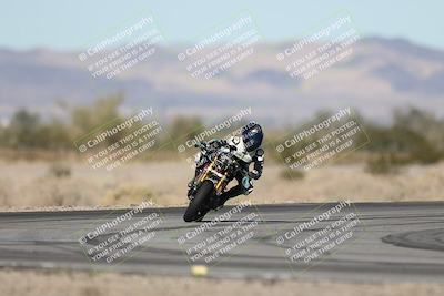 media/Dec-04-2025-Racers Edge (Thu) [[5ebc9f124d]]/3-B Group/2-Session 1 (Turn 4 Entry)/